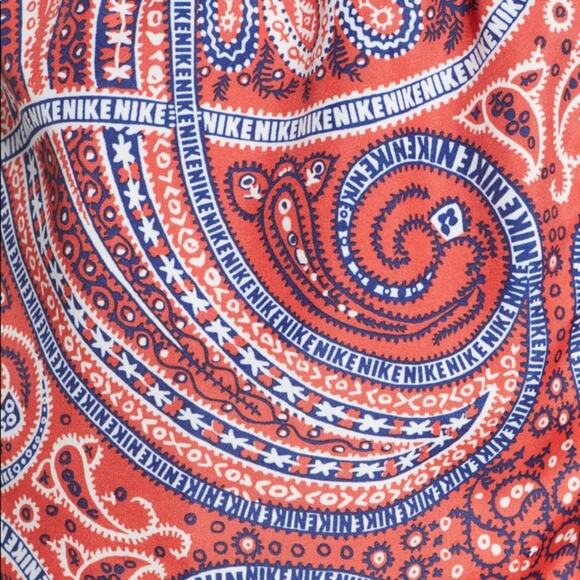 Nike Shorts NWT Tempo Red/Blue Paisley Running Athletic Dri-Fit Women's Small - Picture 9 of 11